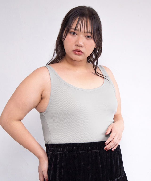 身長：164cm　サイズ4