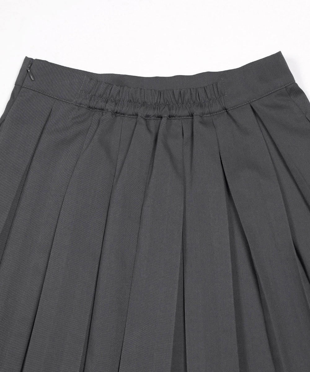 ボックスプリーツミニスカート