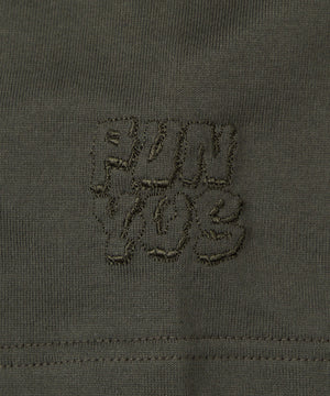 スリーブロゴ刺繍Tシャツ