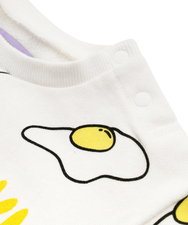 サイズ90のみ首元にスナップボタン付き