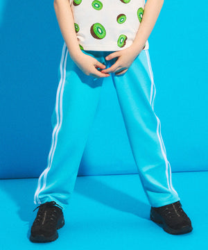 身長：136cm　サイズ140