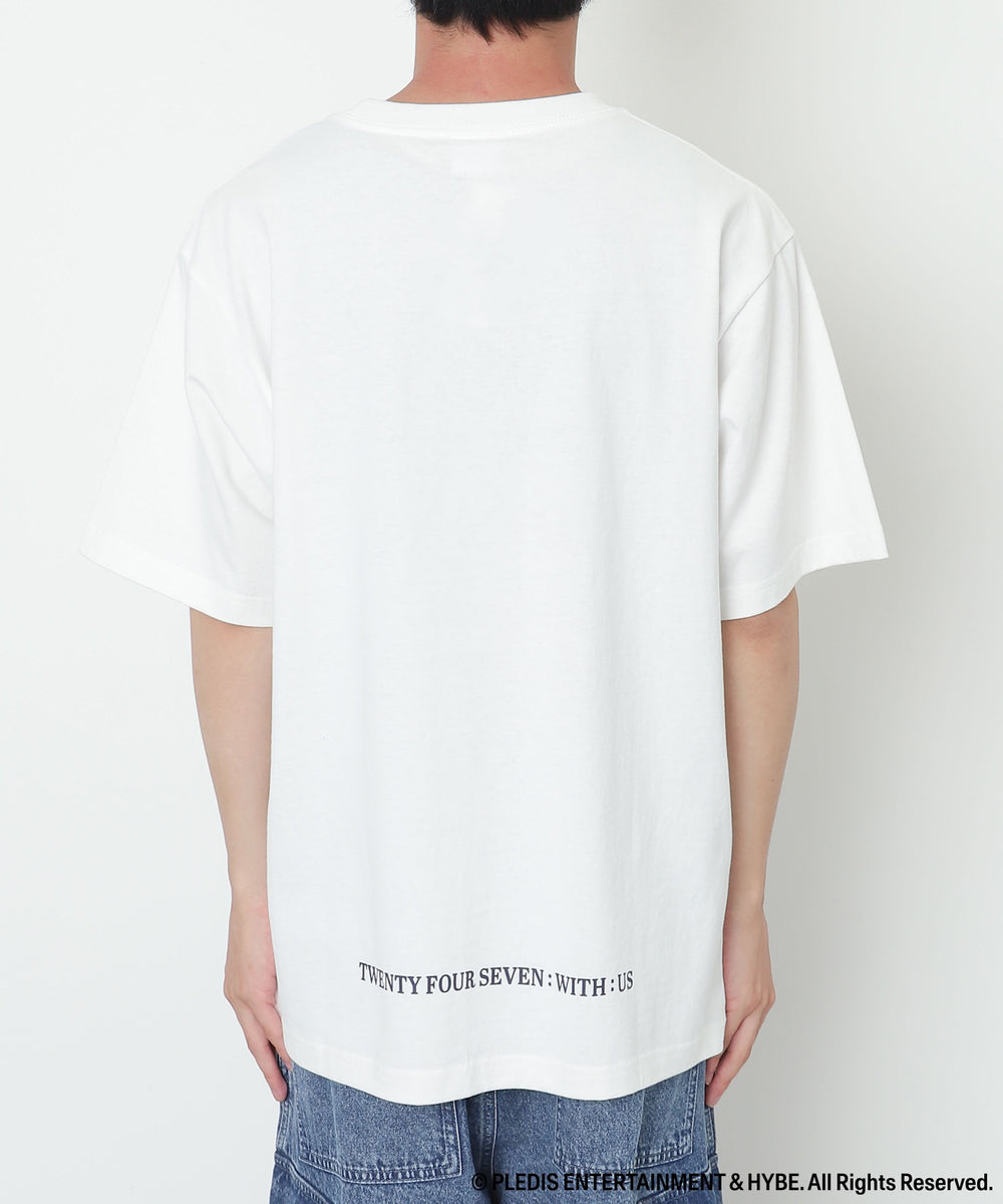 オフホワイト　モデル：175cm / Lサイズ着用