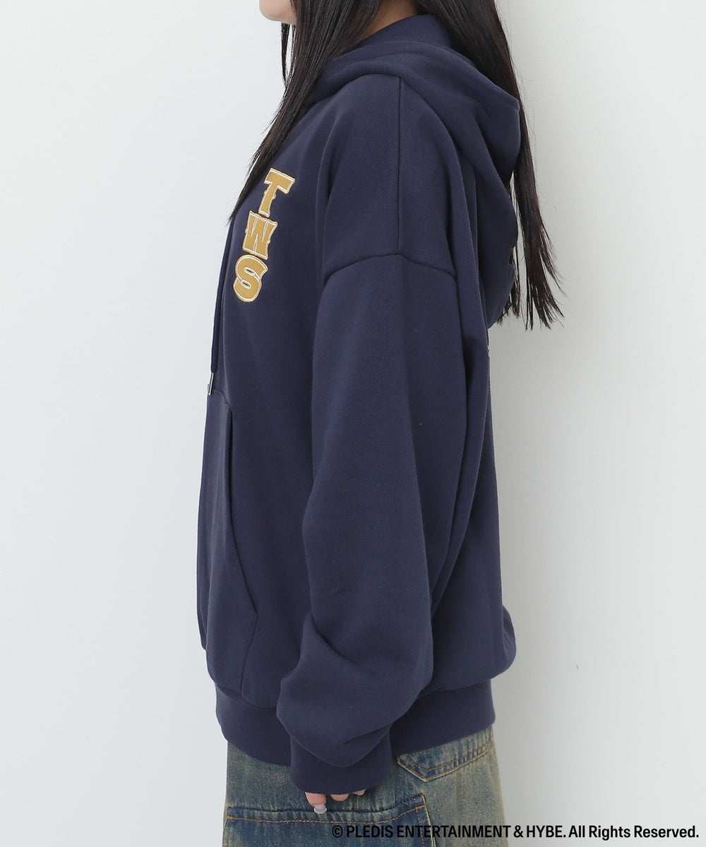 ネイビー　モデル：155㎝ / Mサイズ着用