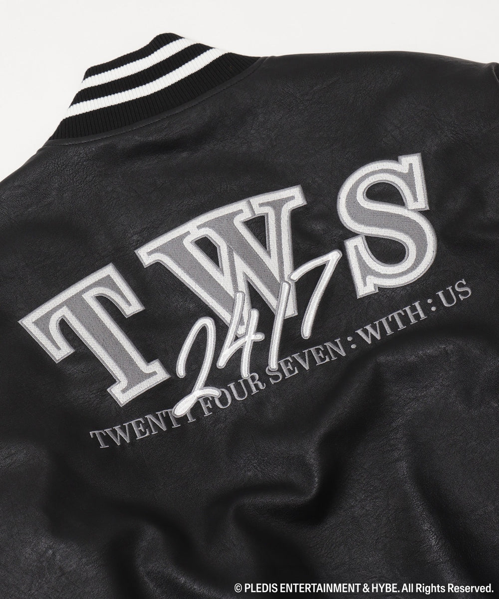 TWS グラフィックPUスタジャン