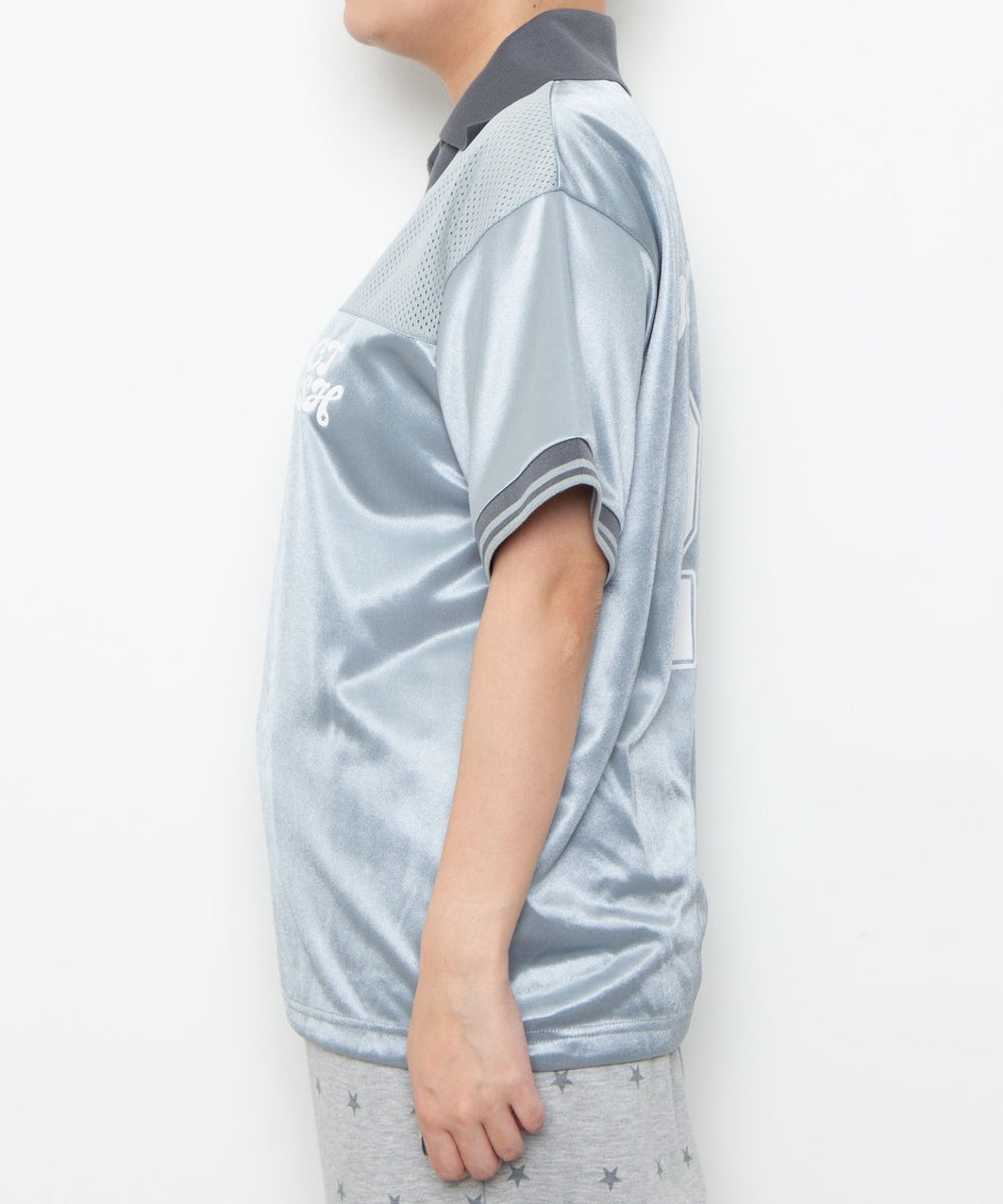 グレー モデル：157cm M着用