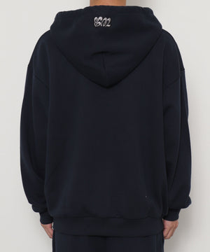 ネイビー モデル：175cm L着用