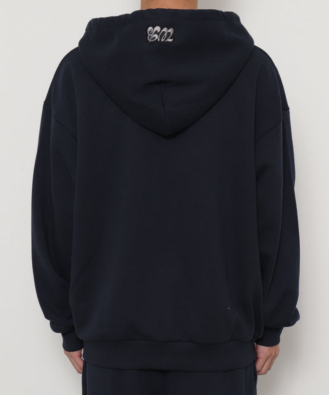 ネイビー モデル：175cm L着用