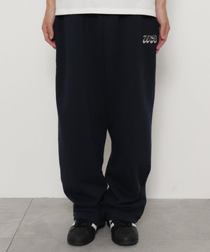 ネイビー モデル：175cm L着用