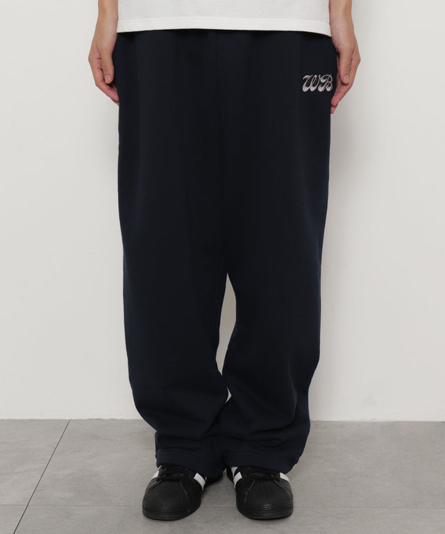 ネイビー モデル：175cm L着用