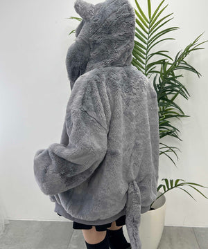 ホワイト モデル：160㎝ F着用