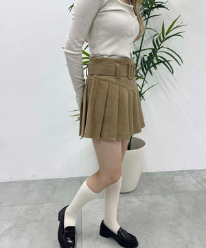 ベージュ モデル：160㎝ F着用