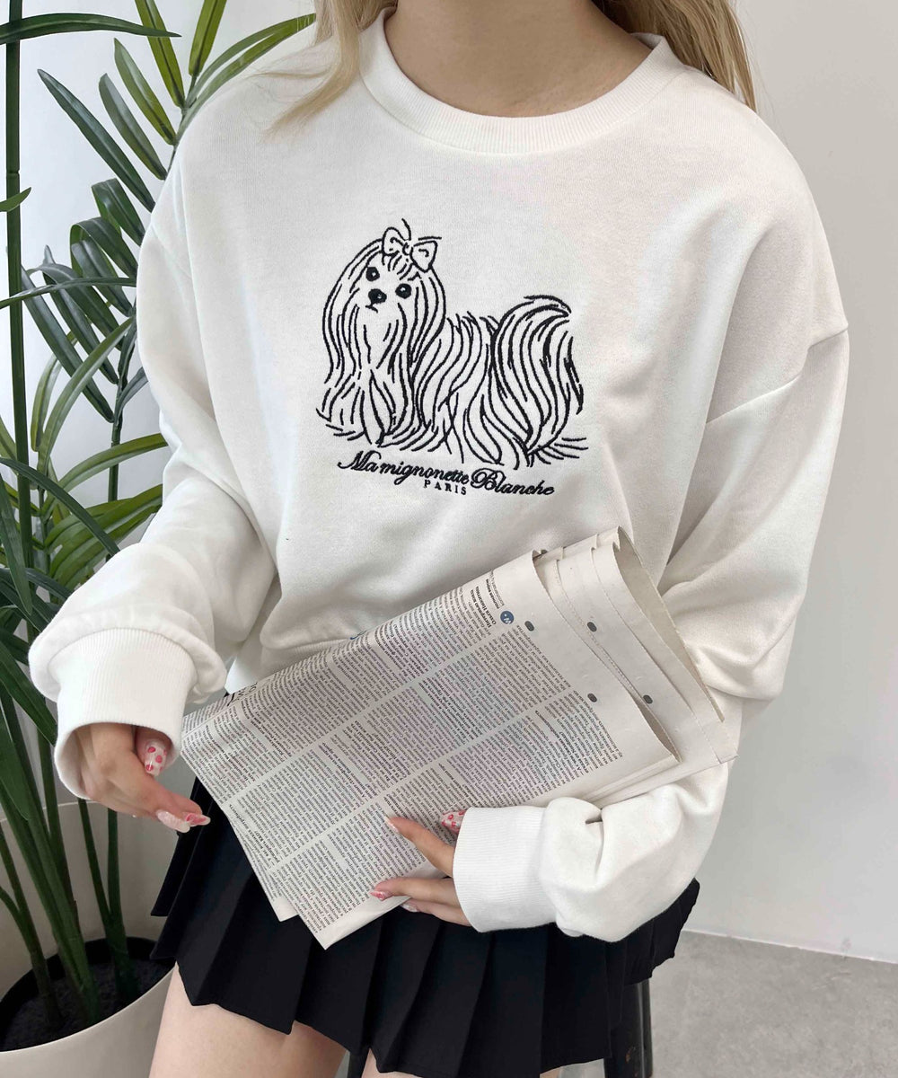 ホワイト モデル：160㎝ F着用