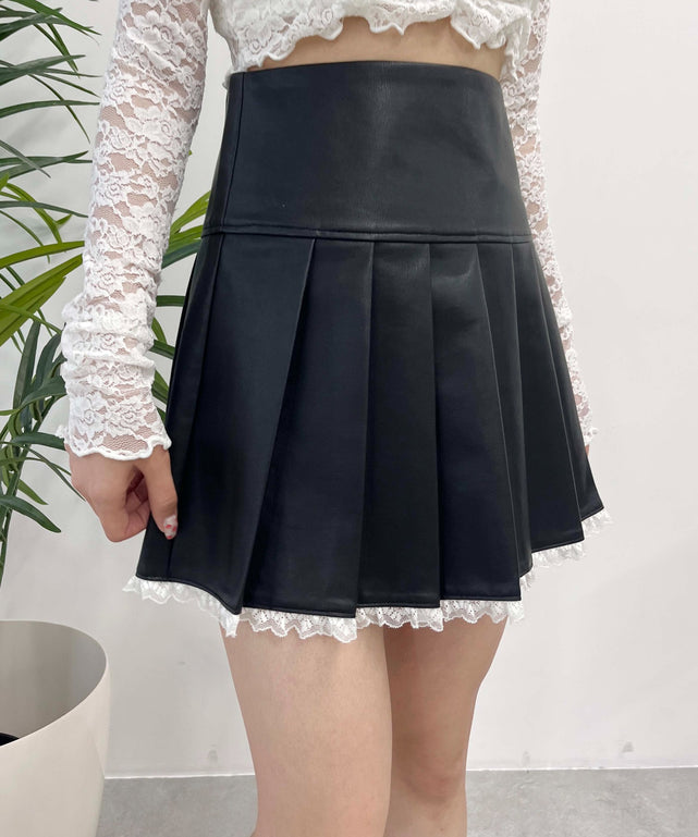 レースパイピングPUスカート