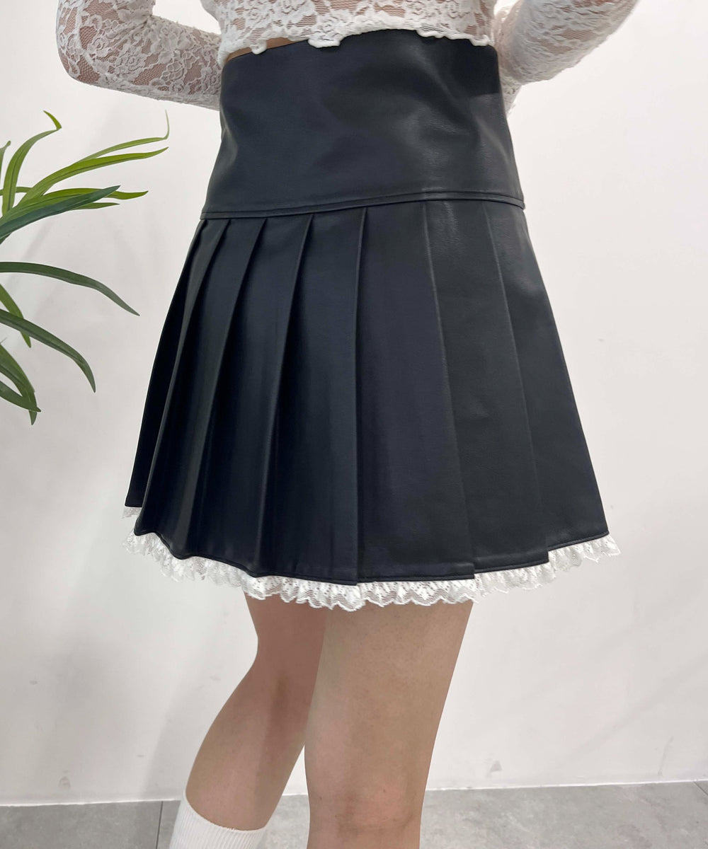 レースパイピングPUスカート