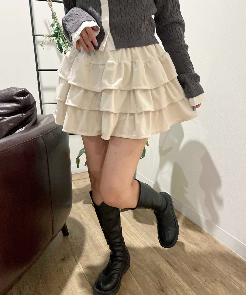 ホワイトアイボリー モデル：160㎝ F着用