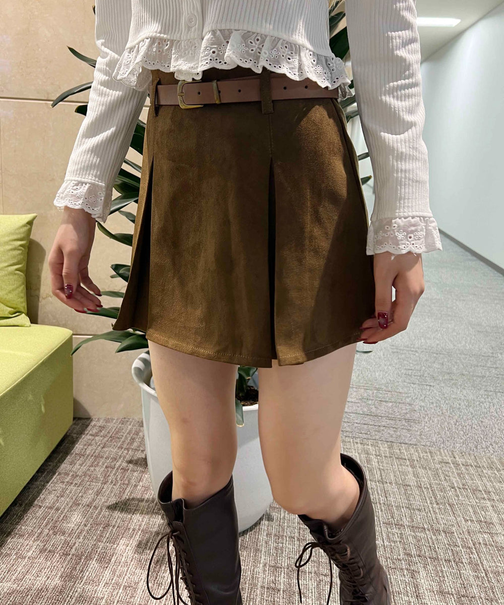 合皮ベルトツキスカート