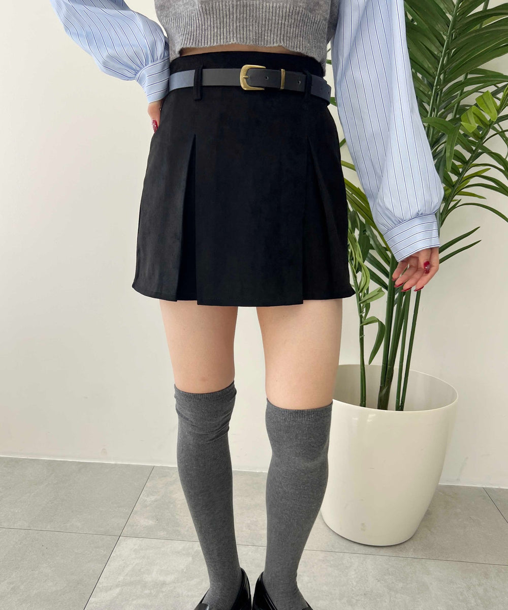合皮ベルトツキスカート