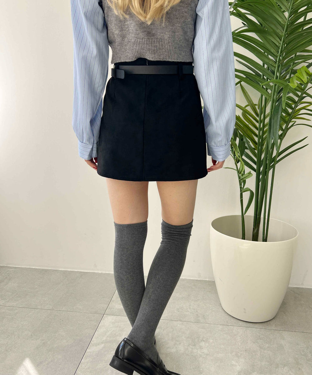 合皮ベルトツキスカート