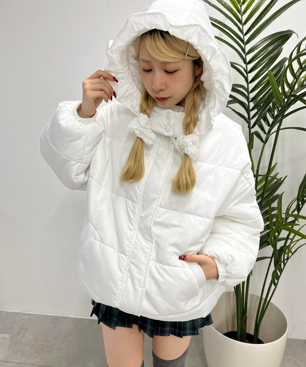 ホワイト モデル：160㎝ F着用