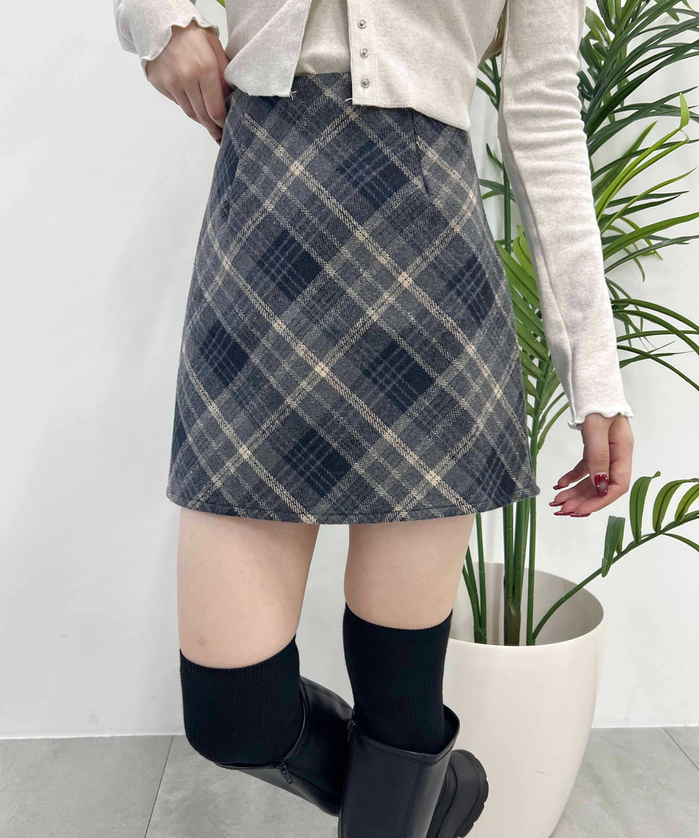 起毛チェックスカート