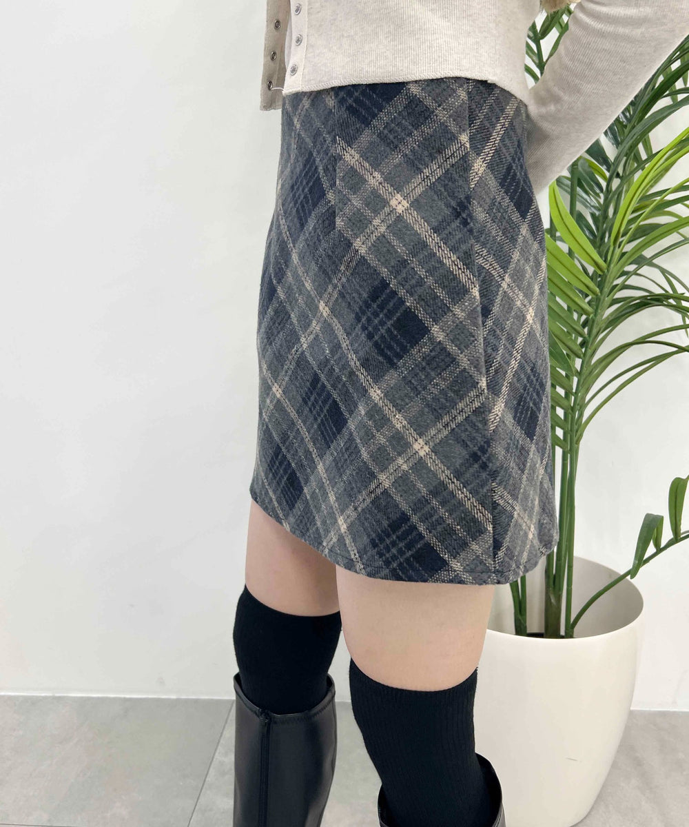 起毛チェックスカート