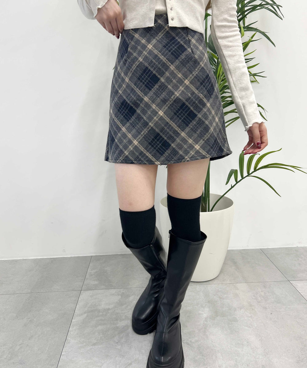 起毛チェックスカート