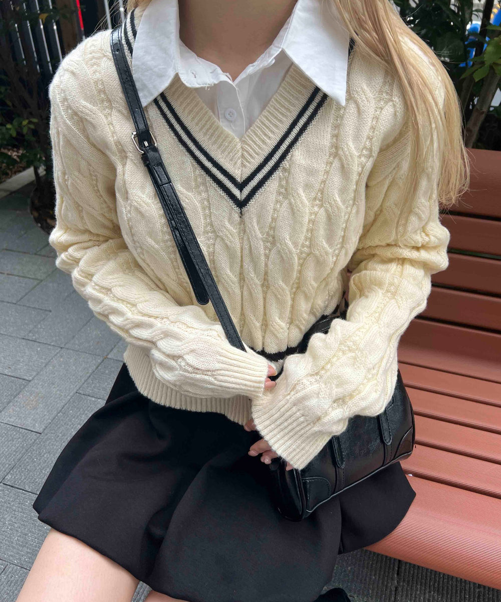 ホワイトアイボリー モデル：160㎝ F着用