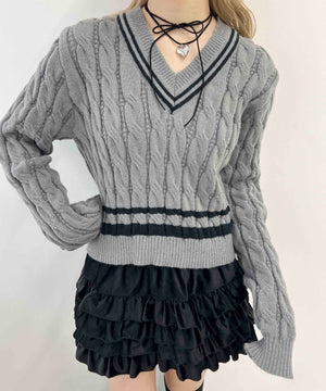 ラインケーブルニット