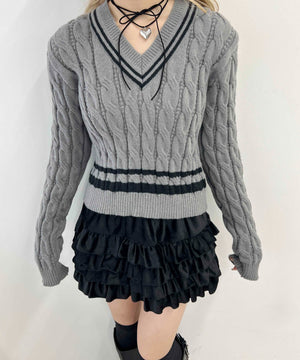 ラインケーブルニット