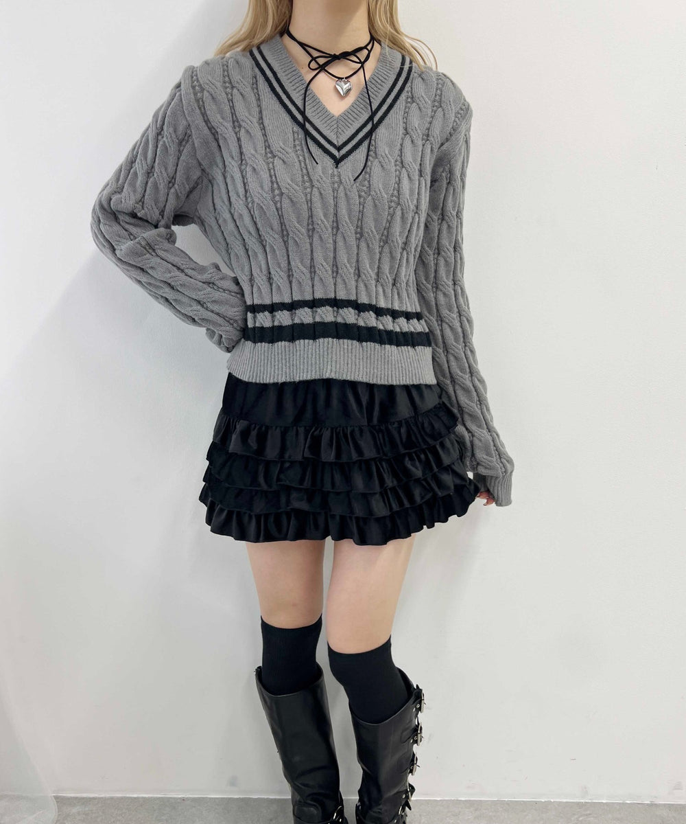 ラインケーブルニット