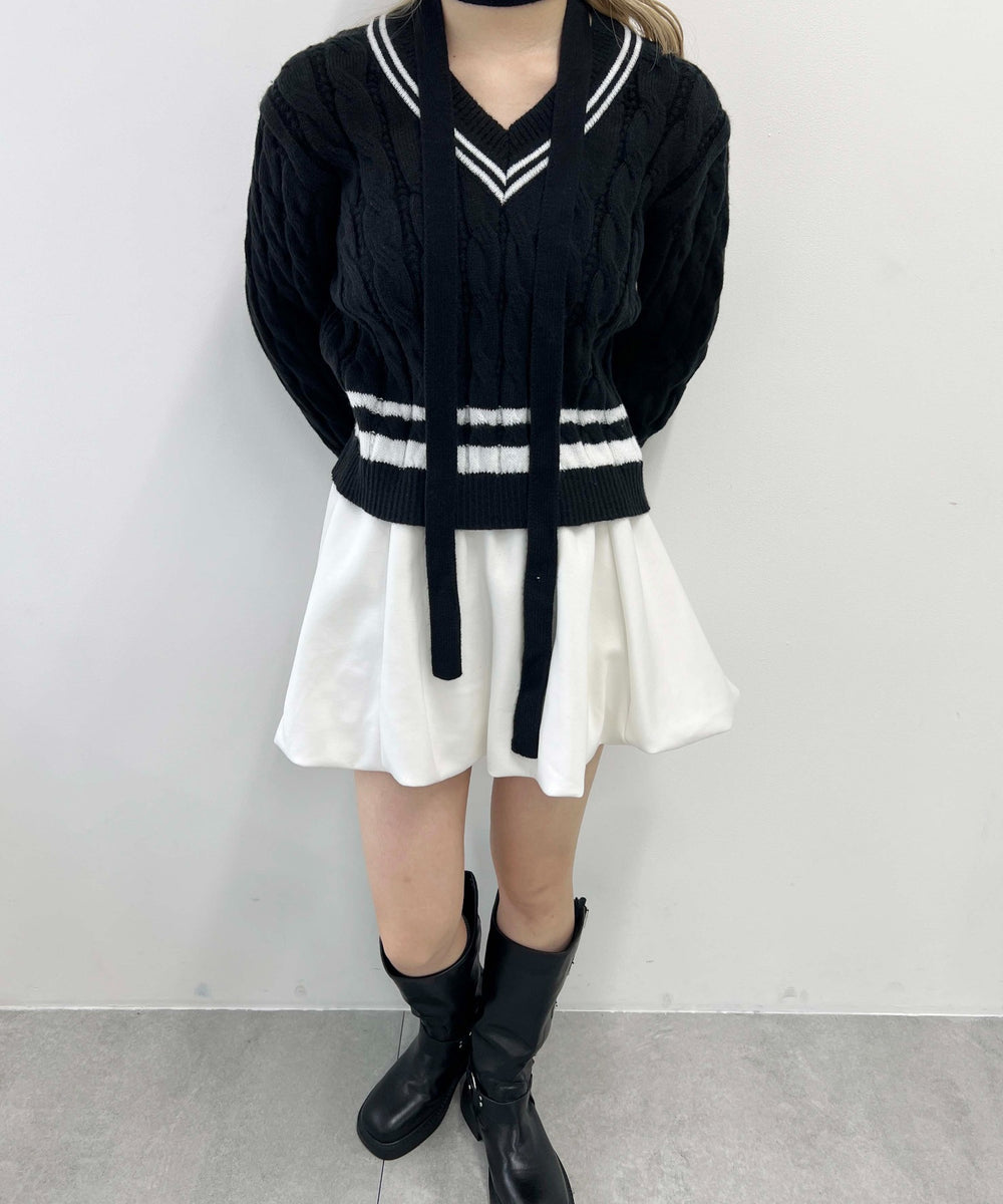 ラインケーブルニット