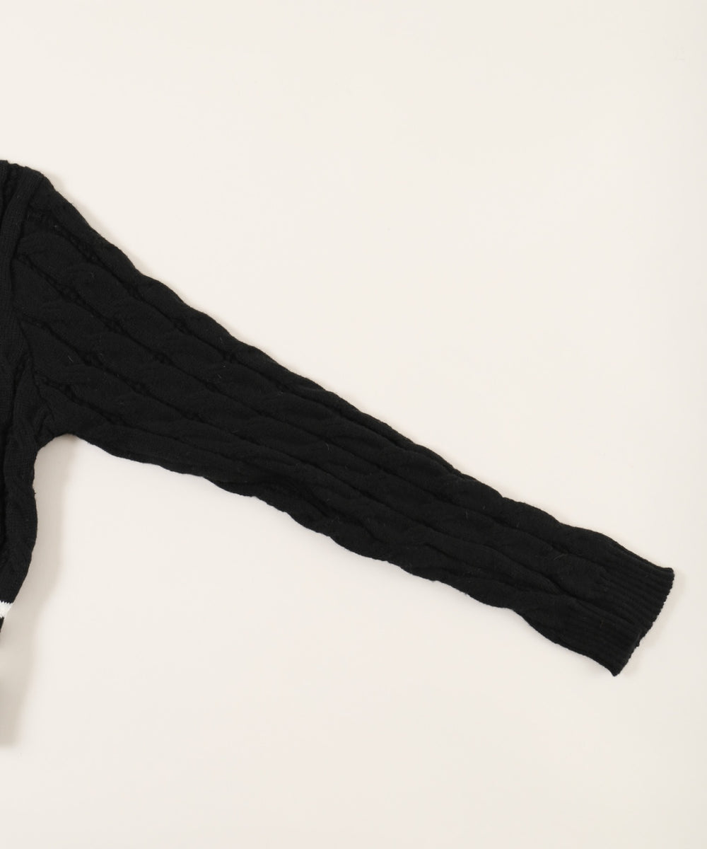 ラインケーブルニット