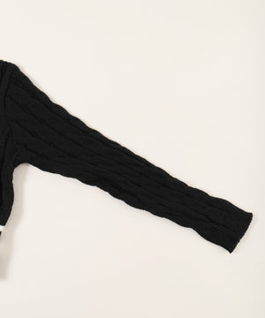 ラインケーブルニット