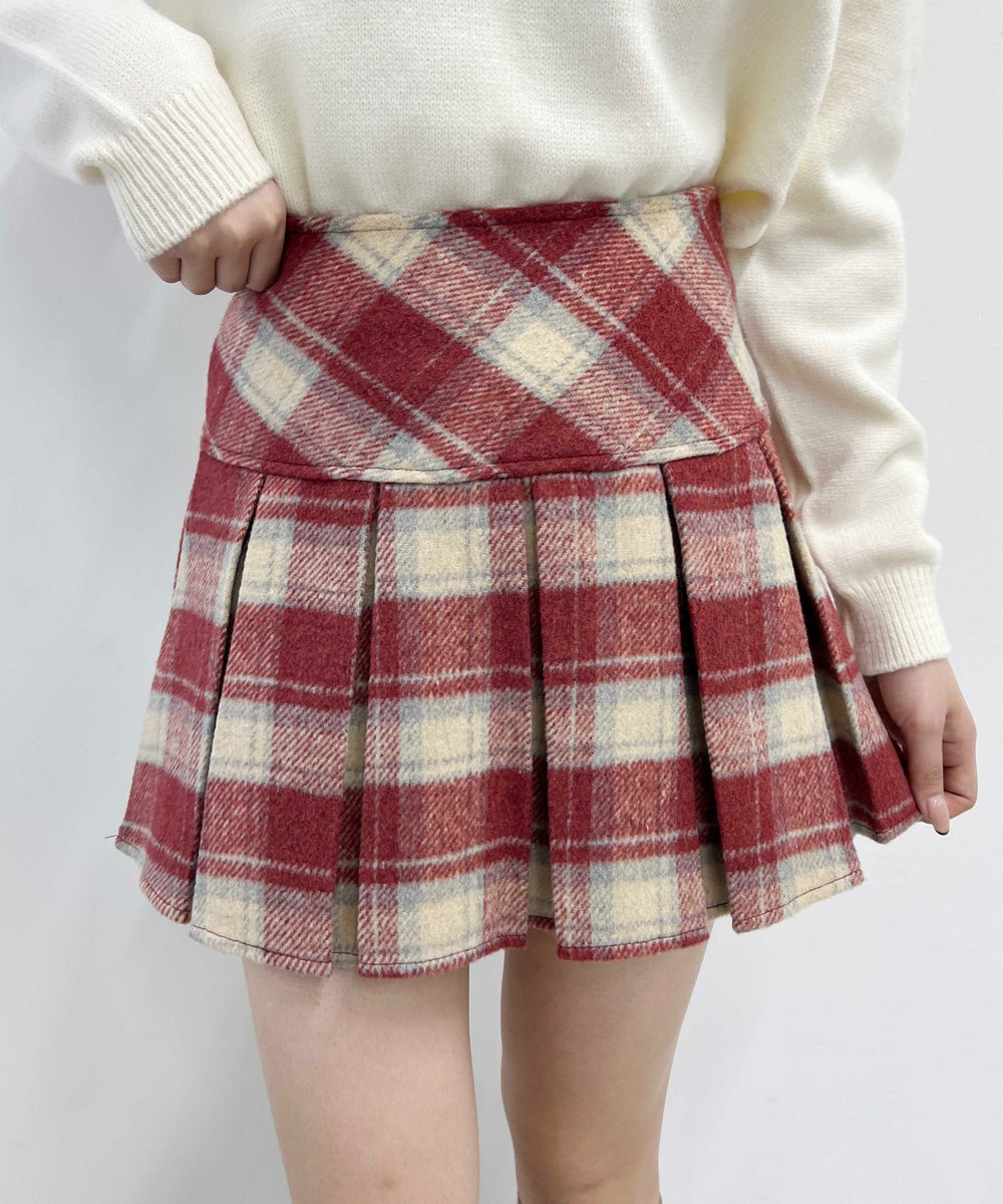 レッド モデル：160㎝ F着用