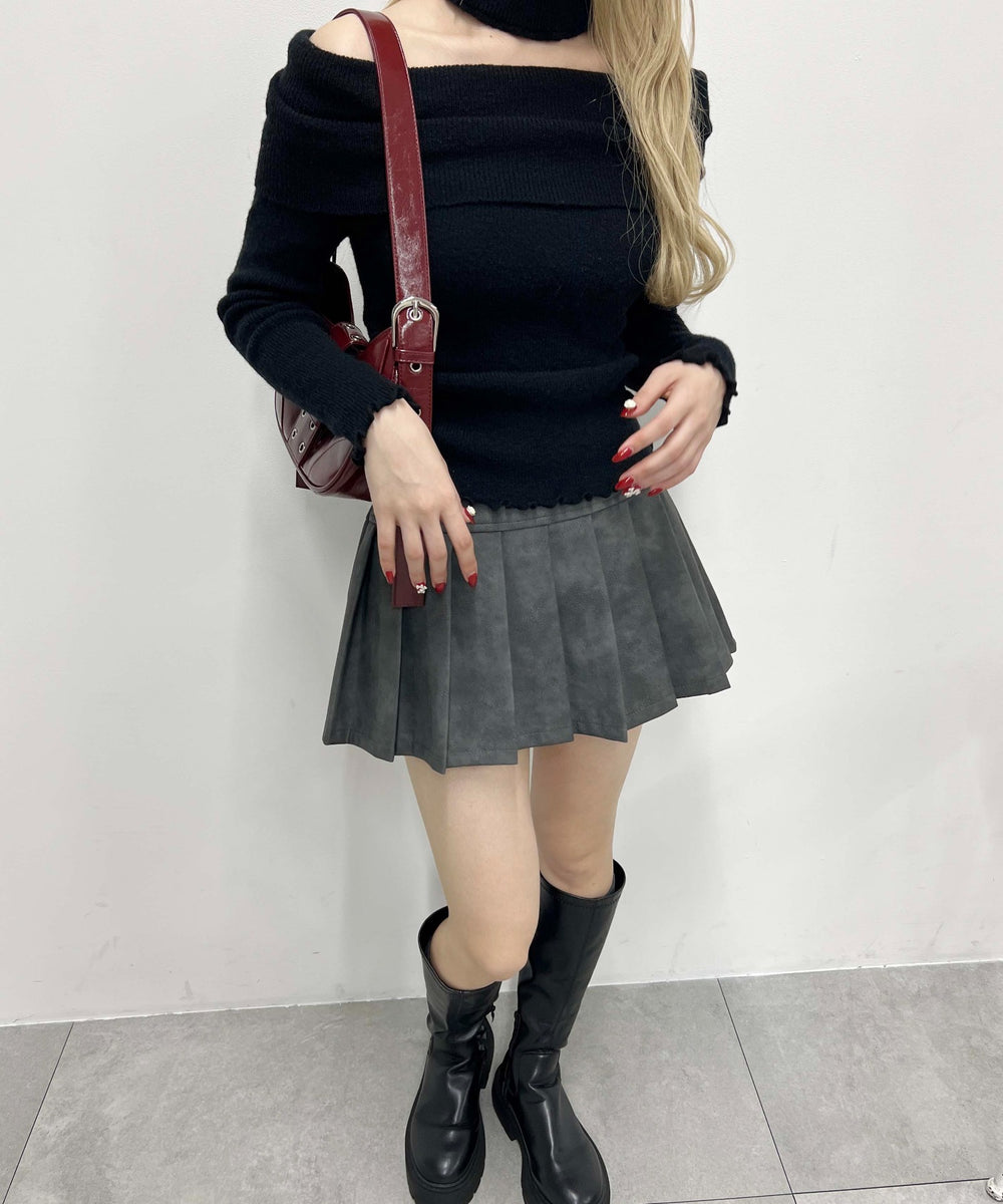 メロウオフショルニット