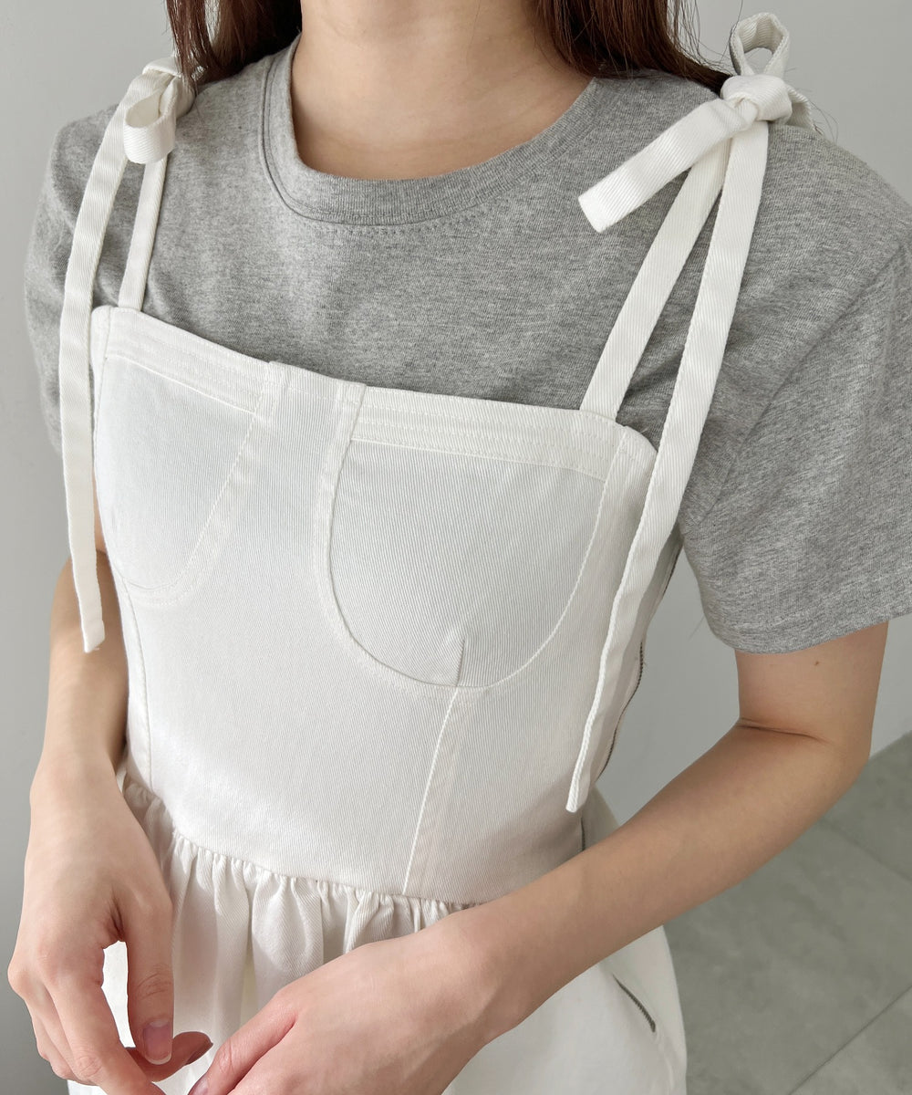 ホワイト モデル：160㎝ F着用