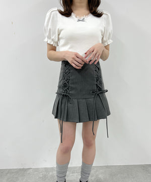 ホワイト モデル：160㎝ F着用