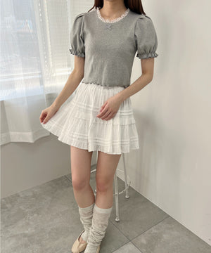 パフスリーブコンパクトリブトップス