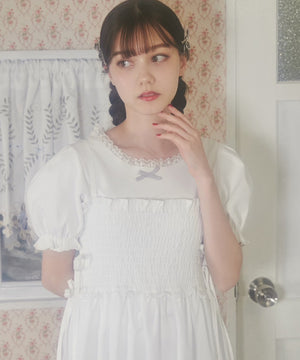 ホワイト モデル：159㎝ F着用