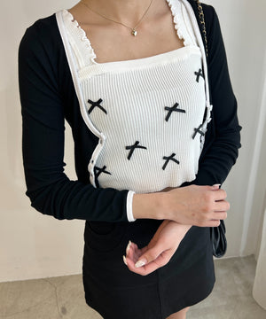 ホワイト モデル：160㎝ F着用