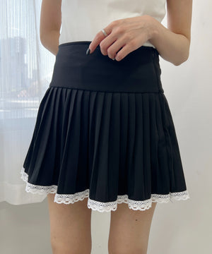 レースパイピングミニプリーツスカパン