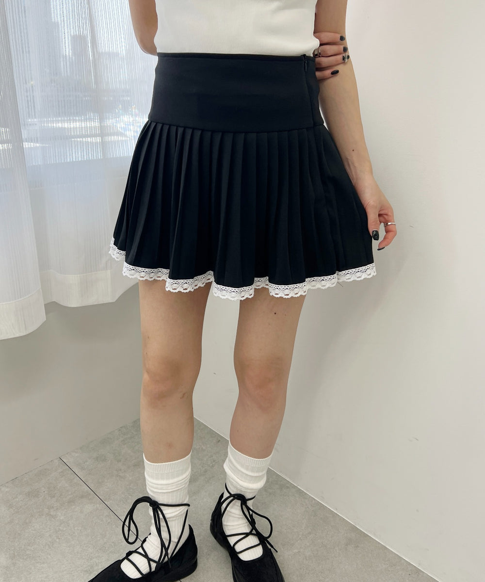 レースパイピングミニプリーツスカパン
