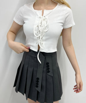 ホワイト モデル：160㎝ F着用