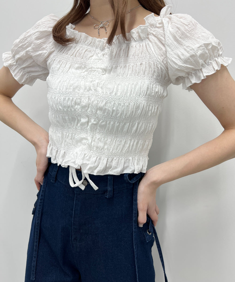 ホワイト モデル：160㎝ F着用