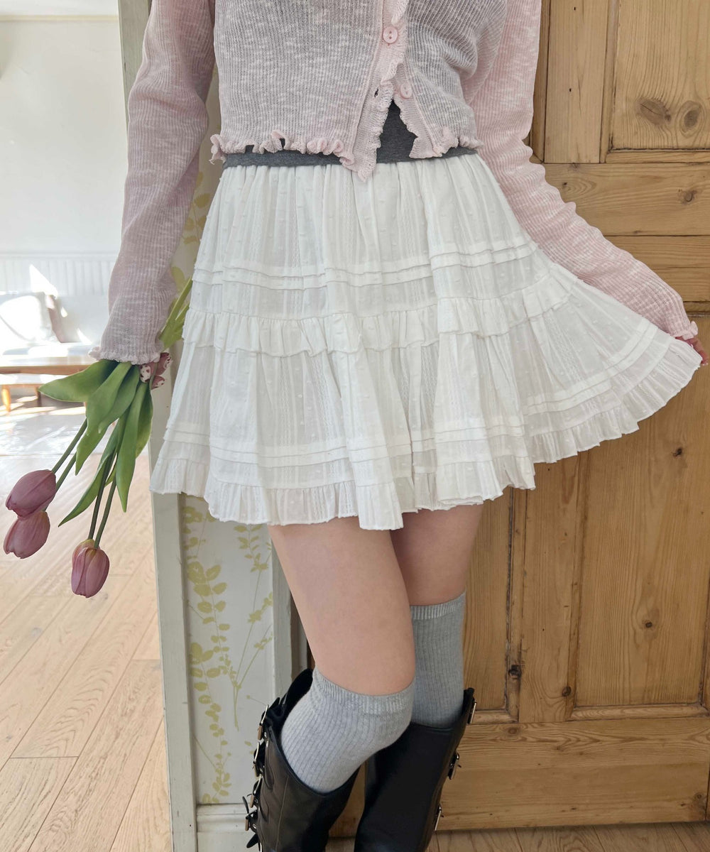 ホワイト モデル：160㎝ F着用