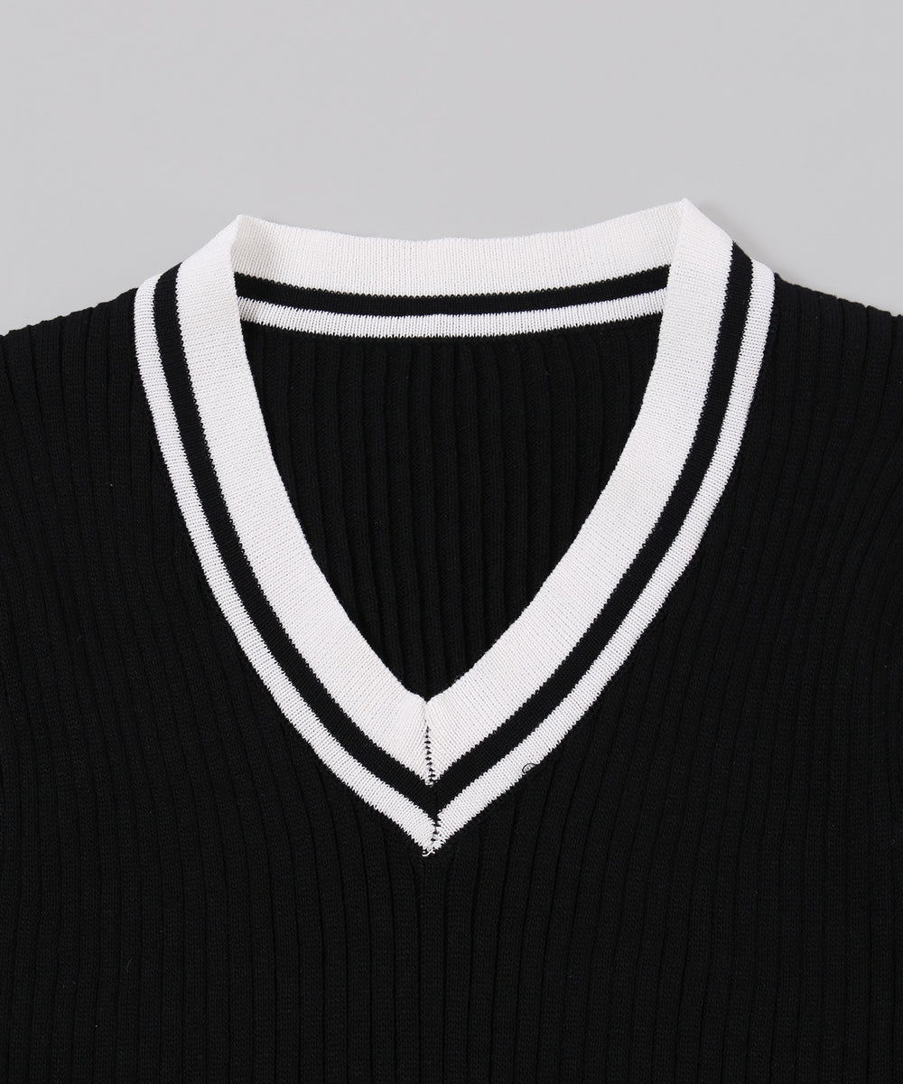 ラインコンパクトニット