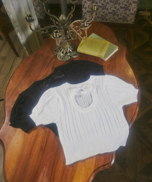 バックオープンリボンケーブルニット