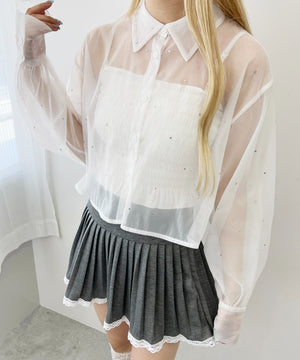 ホワイト モデル：160㎝ F着用