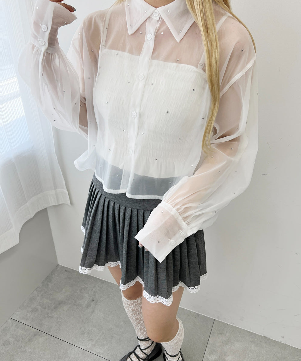 ホワイト モデル：160㎝ F着用