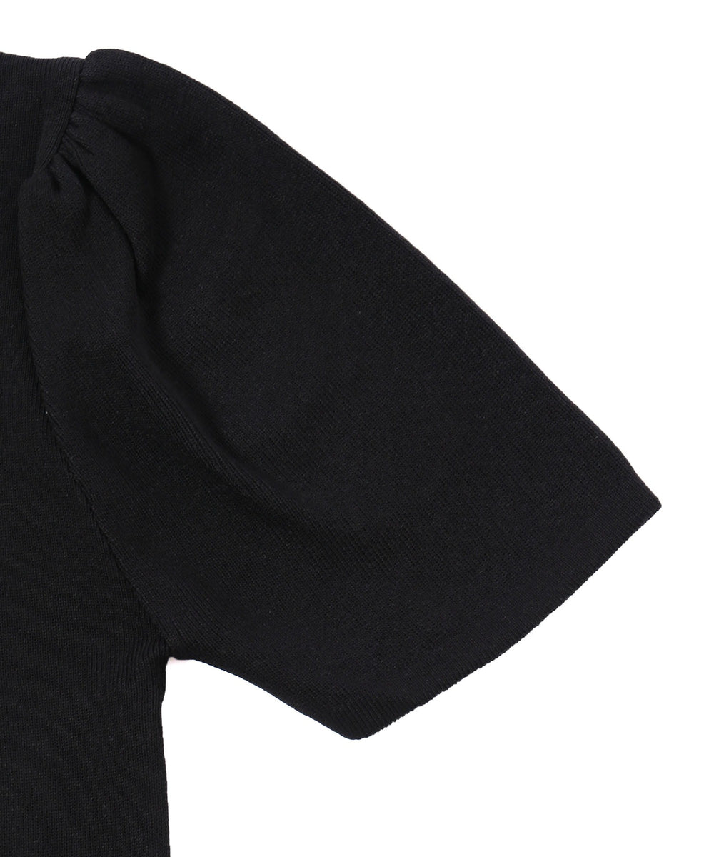 ラウンドカットパフスリーブトップス